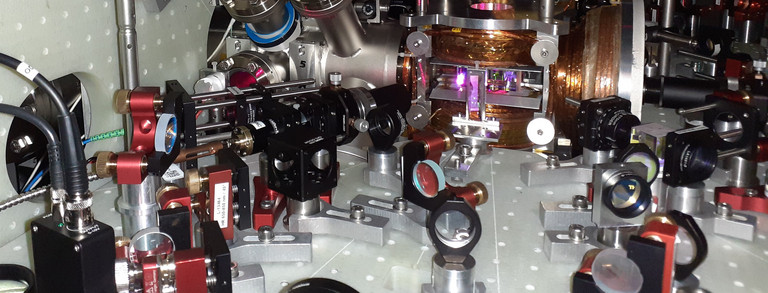 Top view of the Lithium Quantum-Gas Apparatus.